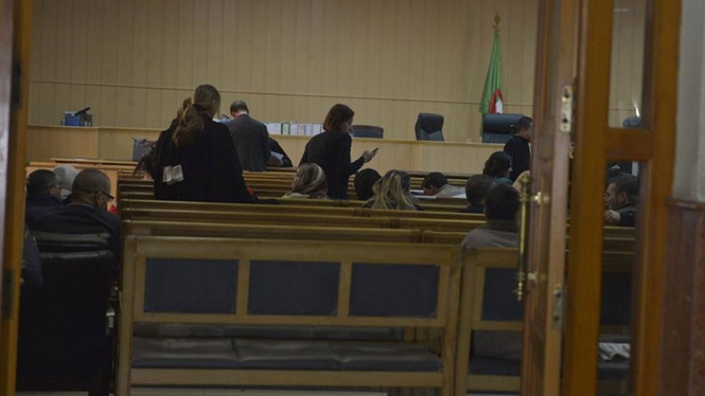 أول محاكمة في الجزائر لامرأة نشرت “كورونا” في حفل زفاف