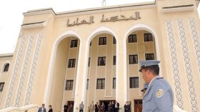 هؤلاء المسؤولون معنيون بحيازة الجنسية الجزائرية دون سواها