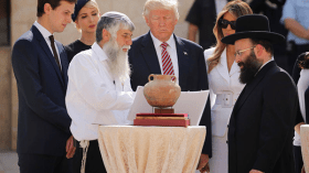 هذا ما جرّأ الرّئيس الأمريكيّ على الاعتراف بالقدس عاصمة للصّهاينة