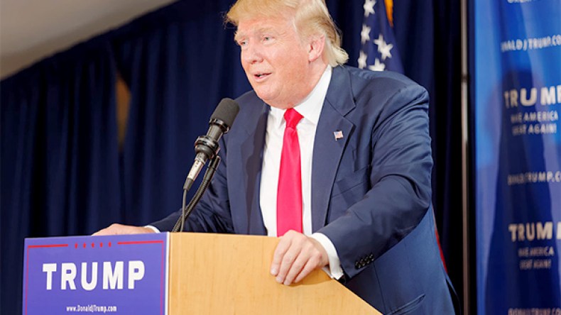 “جمهوريون” يطالبون بقطع التمويل المالي عن حملة ترامب