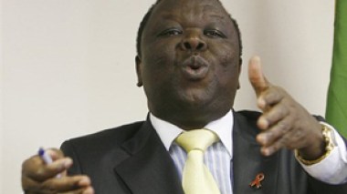 Zimbabwe: le Premier ministre Tsvangirai réunit ses troupes pour les rassurer