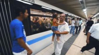 Métro d’Alger : la souscription à des abonnements débute dimanche