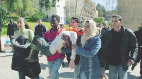 ممولون يغرقون الأحياء الجامعية بالمواد الفاسدة