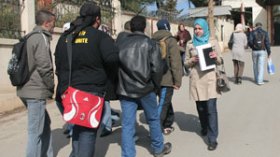 أساتذة مطلوبون للشهادة لتحرير شهادات مدرسية لتلاميذ المدارس المحروقة