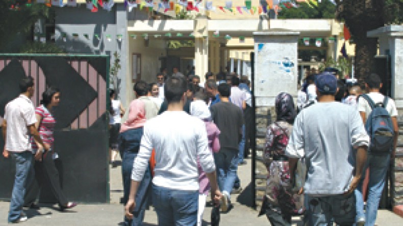 كل الراسبين يعيدون البكالوريا والثانويات الضعيفة لن تعاقب