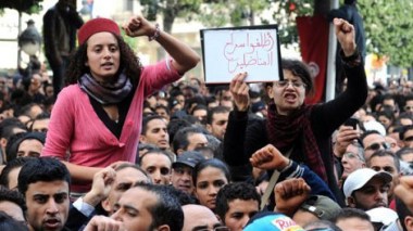 Tunis: plus de 3.000 manifestants réclament le départ du gouvernement