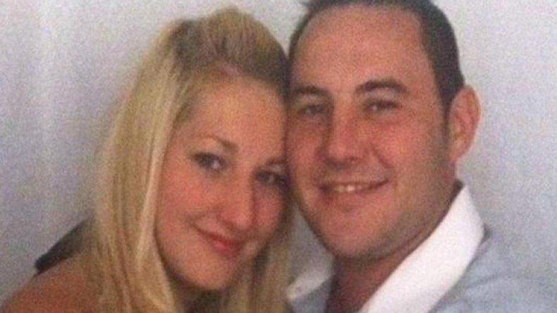 يضحي بنفسه لينقذ خطيبته بهجوم تونس