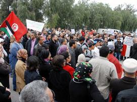 Tunisie: manifestation devant l'ambassade d'Arabie Saoudite pour réclamer l'extradition de Ben Ali