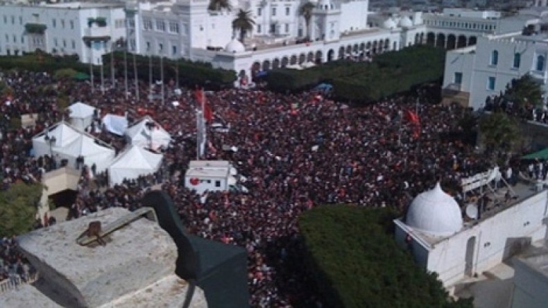 الغنوشي يضغط على الجبالي بمسيرة “مليونية”..