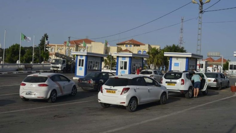 جزائريون يعانون بسبب تفويت مواعيدهم في المصحات التونسية