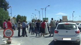 Dozens Of Tunisian Protesters Try To Enter Algerian Territory