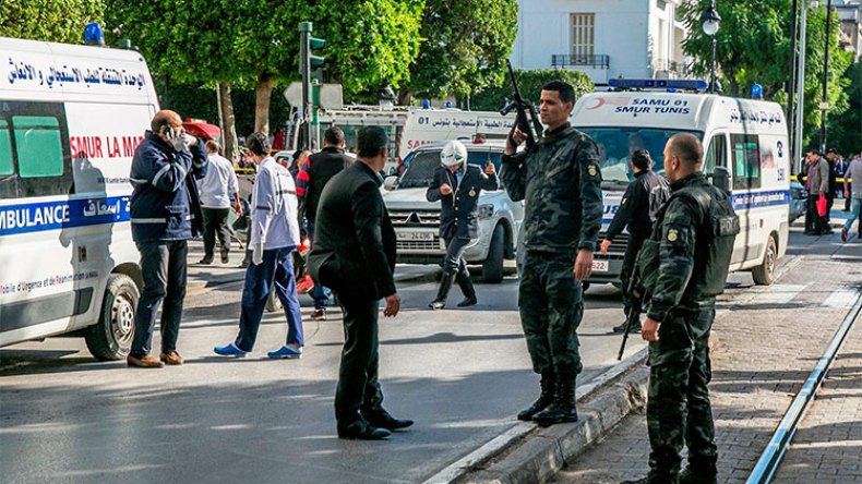 الجزائر تدين التفجير الإرهابي وتعرب عن تضامنها مع تـونس