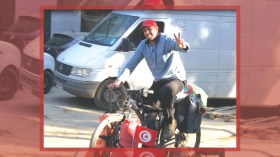 شاب تونسي يربط عاصمتي تونس والجزائر بدراجته الهوائية