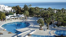 مفاوضات‭ ‬مارطونية‭ ‬لخفض‭ ‬أسعار‭ ‬إقامة‭ ‬الجزائريين‭ ‬بتونس