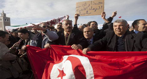 Tunisie: RSF dénonce la “mainmise” du gouvernement sur les médias publics