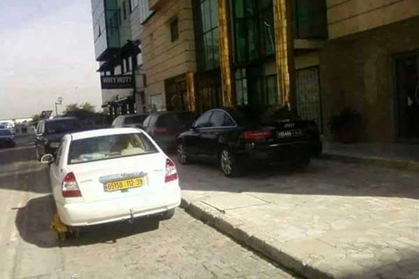 Tunisian policeman insults Algerian tourist with his family and brands him as “terrorist”