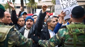 كتب محظورة تدخل تونس لأول مرة.. وكتاب القرني الأكثر طلبا