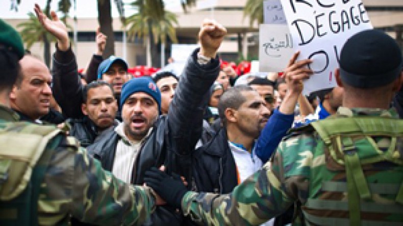 كتب محظورة تدخل تونس لأول مرة.. وكتاب القرني الأكثر طلبا