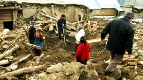 زلزال يضرب شرق تركيا ويخلف 51 قتيلا