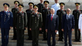 ترقية 99 عقيدا في الجيش التركي إلى رتبة جنرال