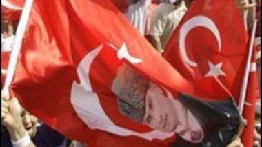 86 personnes accusées d'avoir participé à un complot en Turquie