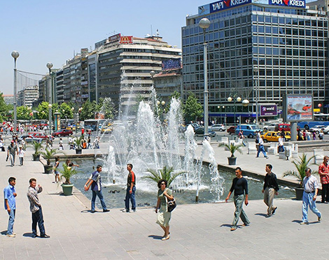 Tourism: Collective escape of Algerians towards Turkey, Tunisia and Morocco