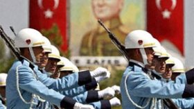 الجيش التركي يقصف مواقف حزب العمال الكردستاني