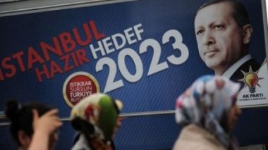 Turquie : le parti au pouvoir en tête aux élections législatives