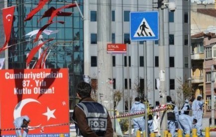 Turquie: deux morts et 12 blessés dans un attentat suicide