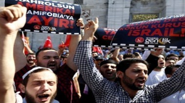 Turquie : des centaines de personnes manifestent à Istanbul contre le film anti-islam
