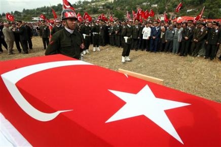 Turquie: 7 soldats et un milicien tués dans une embuscade du PKK