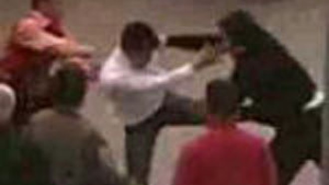 معركة عائلية دامية بتبسة: أكثر من 10 جرحى وتوقيف 12 متهما