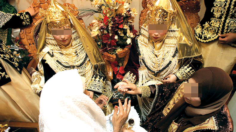 العادات والتقاليد.. السلطة القاهرة!