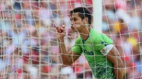 ضغوطات عائلية قد تبقي ماندي في ريال بيتيس