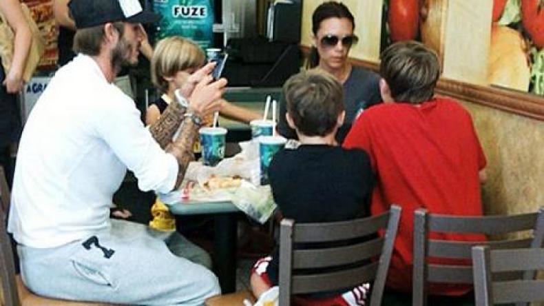 تكوين الأسرة وتربية الأبناء كما تنص عليه شريعة “بيكهام- فيكتوريا”!؟