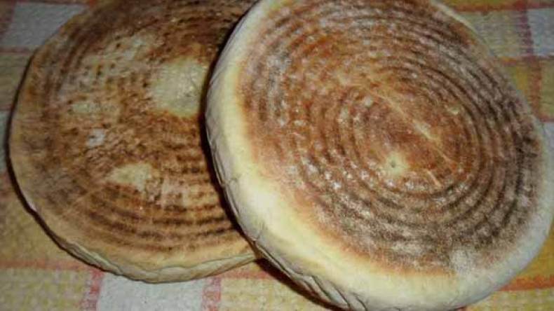 “الكسرة” و”المطلوع” يعودان بقوة إلى موائد العائلات