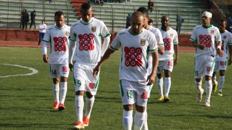 اتحاد سيدي بلعباس في نصف النهائي