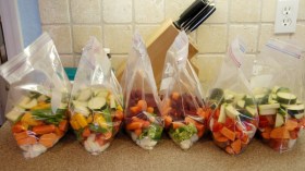 تجميد وتجفيف الخضر لمواجهة ارتفاع الأسعار في رمضان