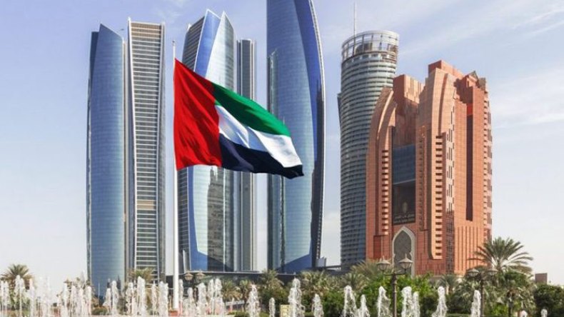 الإمارات تجمد منح التأشيرة للجزائريين