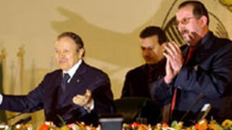 العقد الاقتصادي والاجتماعي سيحدد آليات النشاط الاقتصادي للمرحلة المقبلة