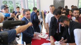 تكريم محرز بِفرنسا