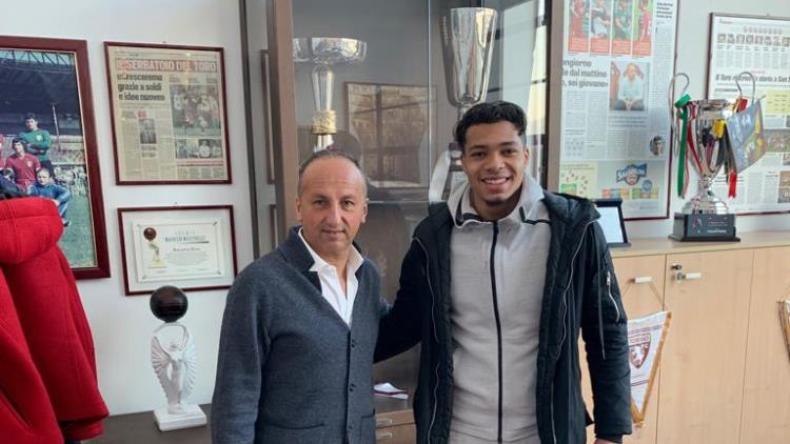 “بلخير” ينتقل إلى تورنيو