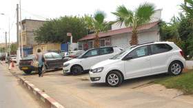 مواطنون يعرضون سياراتهم للبيع فيتعرضون للسرقة والقتل!