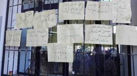 طلبة علم المكتبات يواصلون إضرابهم ويعتبرون تصريحات حجّار “استفزازية”