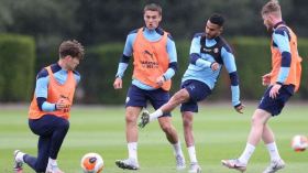 محرز يتماثل للشفاء ويعود إلى أجواء التدريبات