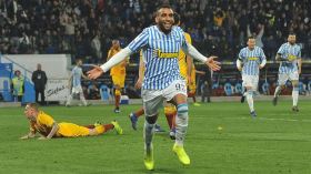 المدرب الجديد لِفريق سبال يتحدّث عن لاعبه الجزائري