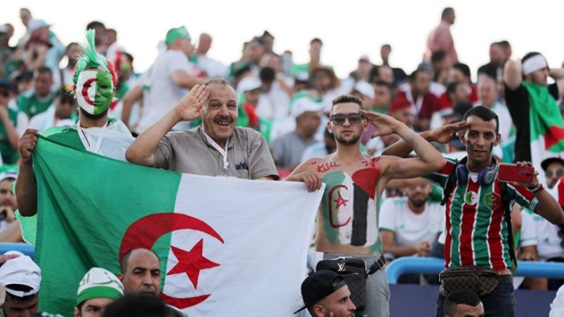 بلماضي ومحرز يدعوان الجمهور للحضور بِقوّة