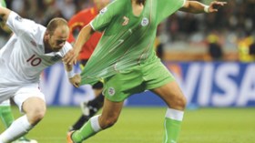 محاربو الصحراء يعبثون بالإنجليز