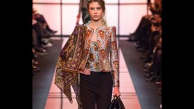 مجموعة “Armani Privé”.. اشراقة ورقي