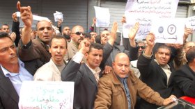 صبّ التعويضات المالية لعمال التربية دفعة واحدة